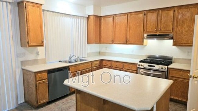 Building Photo - 20823 Westbury Rd