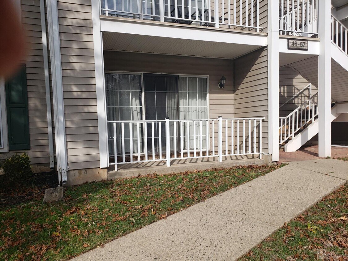 46 Clay St, North Brunswick Township, NJ 08902 Condo for Rent in North Brunswick Township, NJ