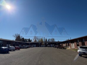 Building Photo - 708 Downey St