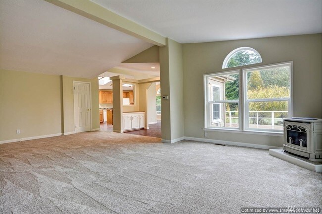 Main Living Room - 1173 E Bush Point Rd