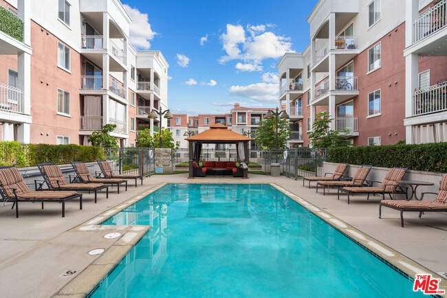 Building Photo - 3740 Santa Rosalia Dr
