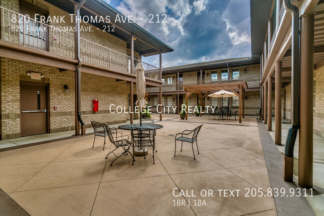 Building Photo - 820 Frank Thomas Ave.