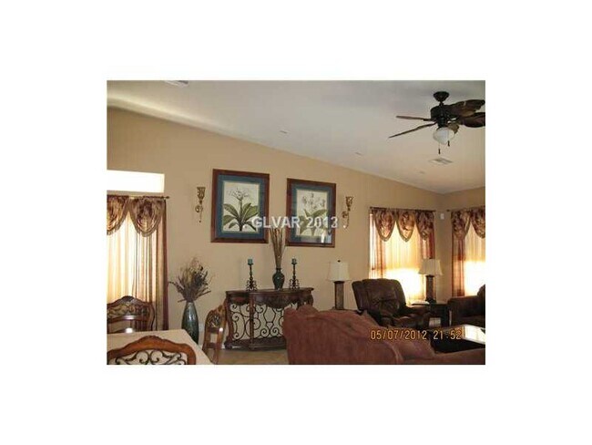 Foto del edificio - 9179 Castle Valley Ave