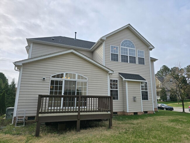 Building Photo - NEW LISTING in Cary NC!!