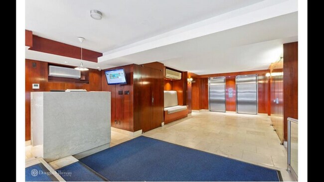 Foto del edificio - 333 E 75th St