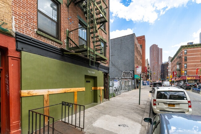 Building Photo - 102 Bayard St