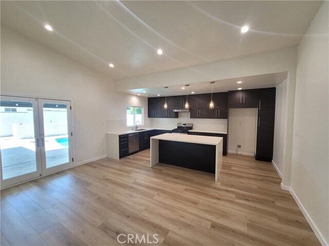 Foto del edificio - 17314 Bircher St