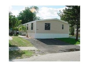 Building Photo - 10552 Marina Way