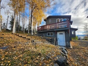 Building Photo - 2435 Clements Dr
