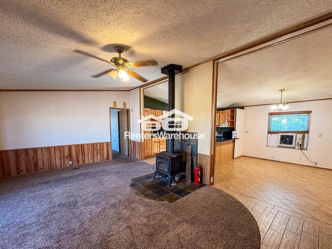 Building Photo - 609 Pinyon Cir