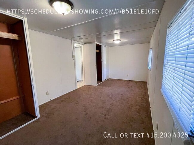 Foto del edificio - 17659 Vierra Canyon Rd