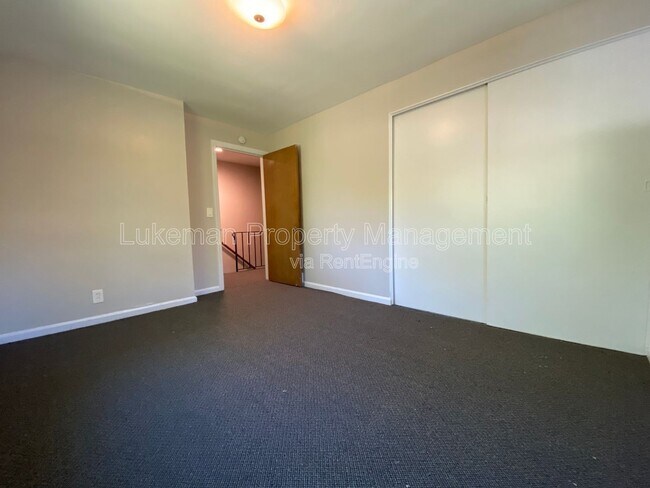 Foto del edificio - 2511 Portage Street