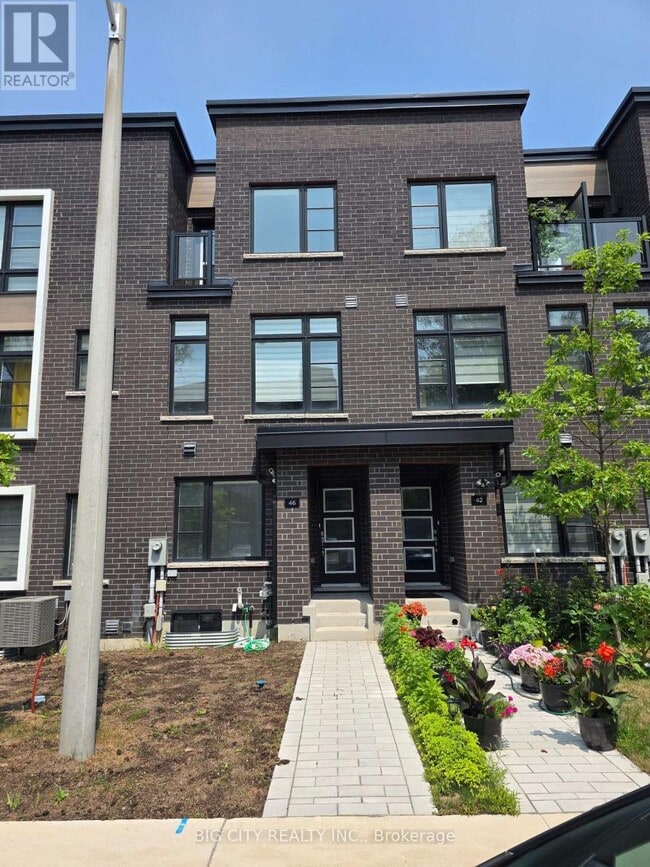 Building Photo - 46 Akil Thomas Gdns