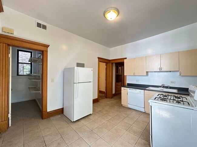Foto del edificio - 2118 N Whipple St