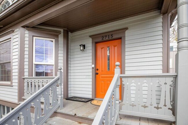 Foto del edificio - 2 bedroom, 1.5 bath single-family home now...