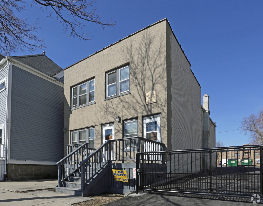 Foto del edificio - 819-821 N 21st St