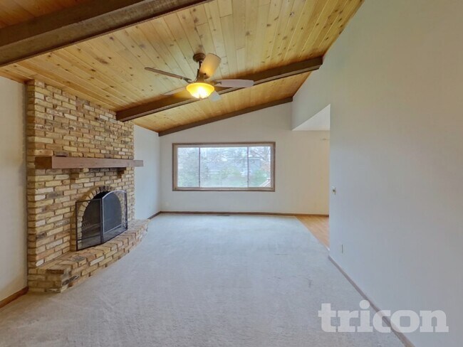 Foto del edificio - 4905 Independence St