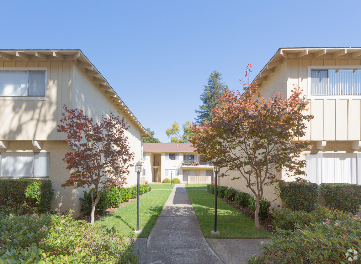 Garden Oaks Apartments Apartments 806 810 Coleman Ave Menlo Park Ca