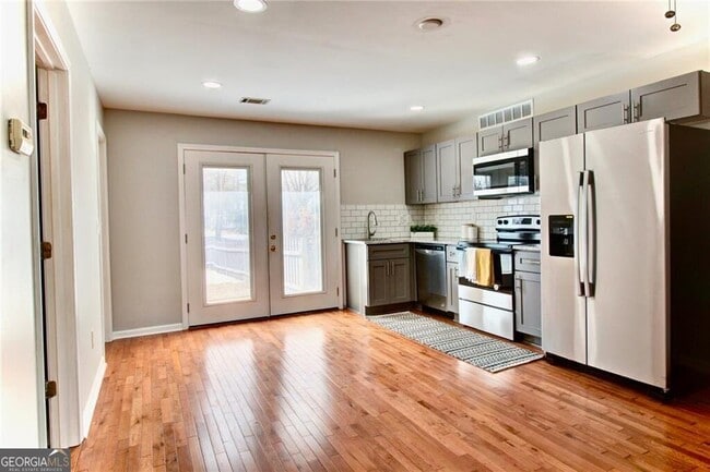 Building Photo - 3664 High Green Dr
