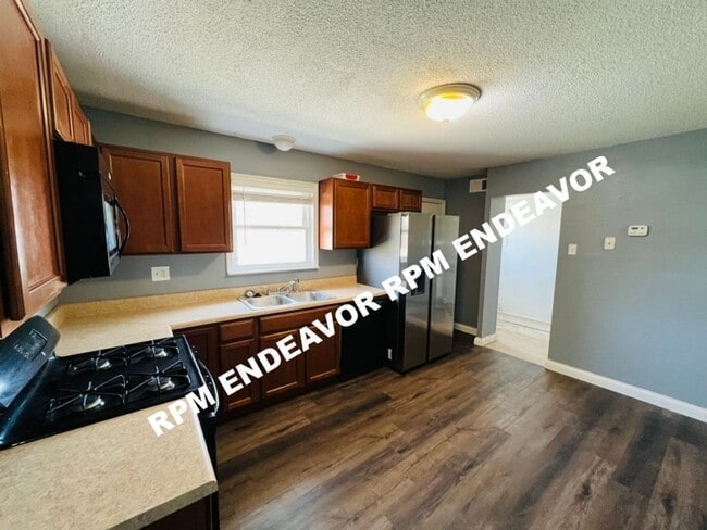 Building Photo - 3-Bedroom Home in Fort Zumwalt School Dist...