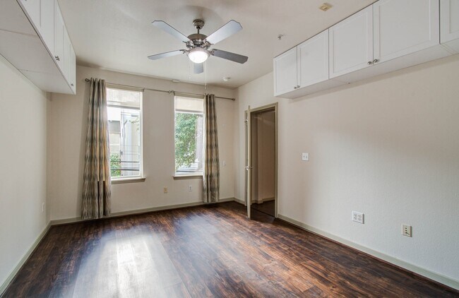 Foto del edificio - 505 Jackson Hill St