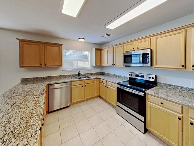 Building Photo - 15334 Sienna Oak Dr