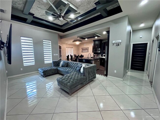 Building Photo - 25 Brightwood Ave