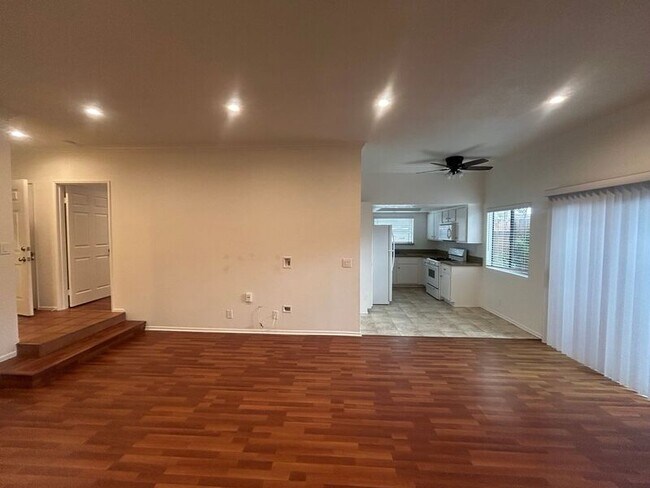 Foto del edificio - 4412 Ocean View Blvd