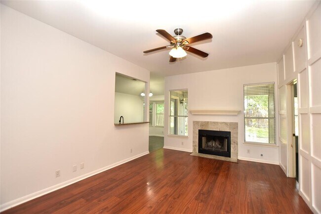 Building Photo - 240 Briarstone Dr