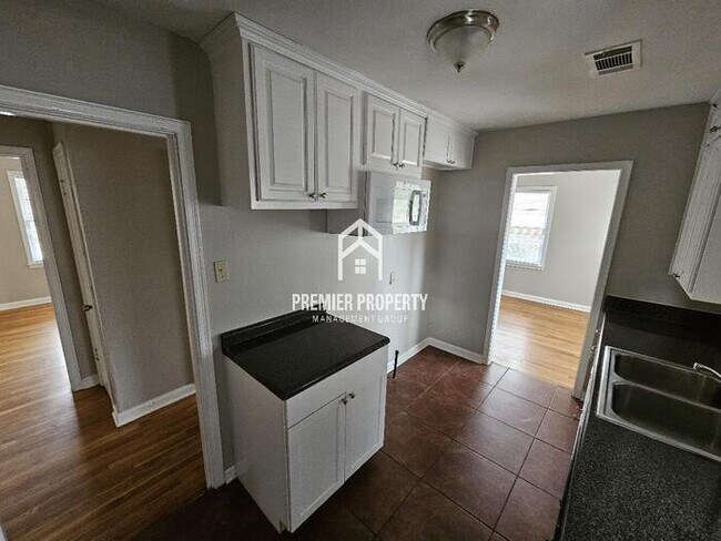 Building Photo - 1226 Marcia Rd