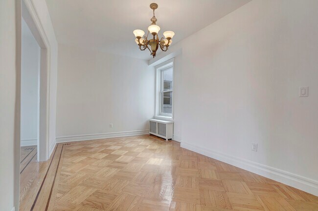 Building Photo - 22 70th St