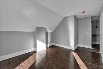 Building Photo - 2 Dewitt St