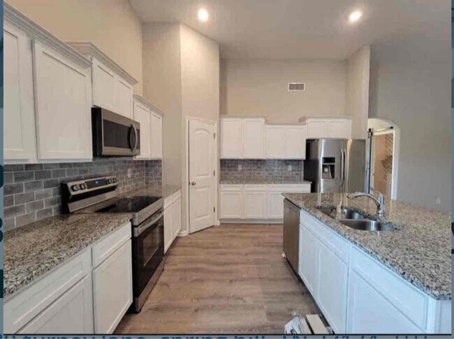 Building Photo - 329 Turney Ln