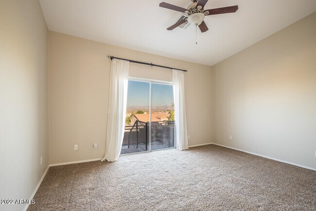 Building Photo - 12852 Mountainside Dr