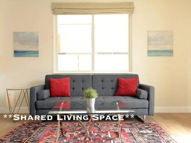 Building Photo - bedroom in Santa Monica CA 90404