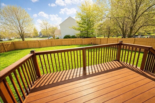 Foto del edificio - 8635 Oak Creek Dr