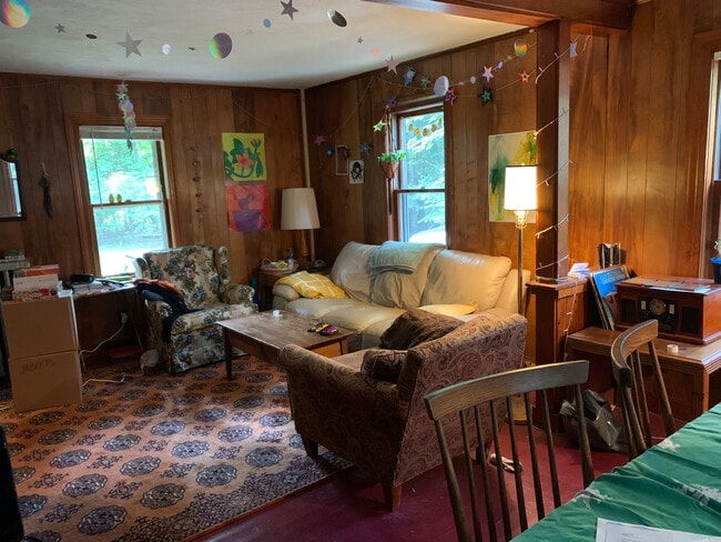 Living Room - 250 State St