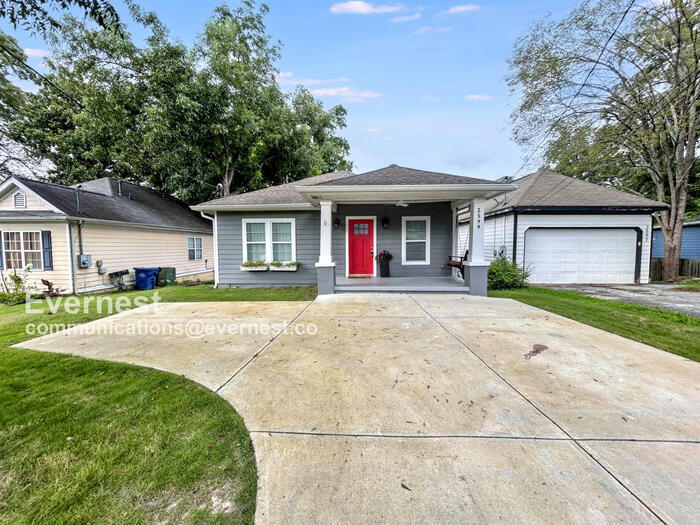 Primary Photo - Charming 3 bed, 2 bath 1930s Bungalow for ...