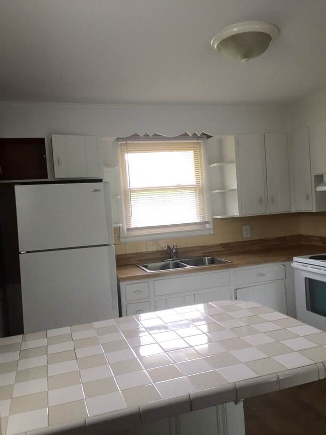 Foto del edificio - 103 Cranwill Dr