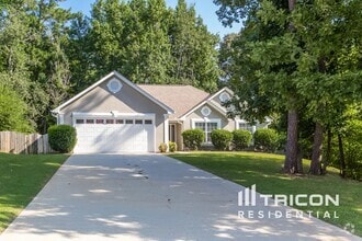 Building Photo - 301 Spivey Ridge Cir