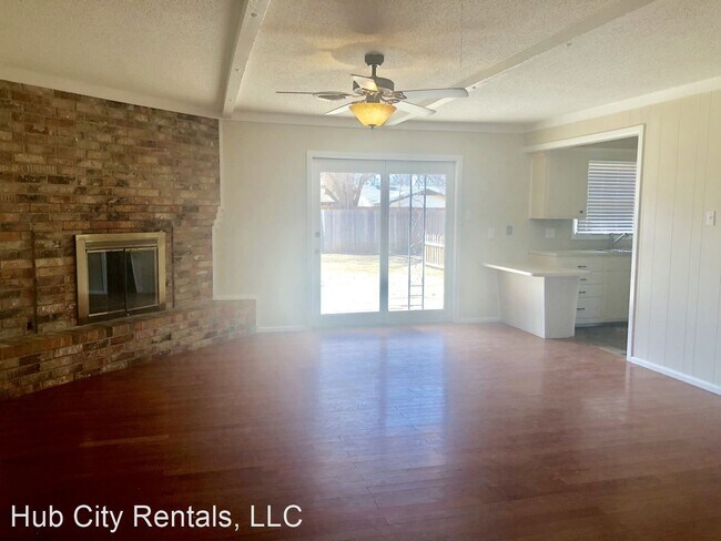 Building Photo - 3 br, 2 bath House - 4405 59th Street