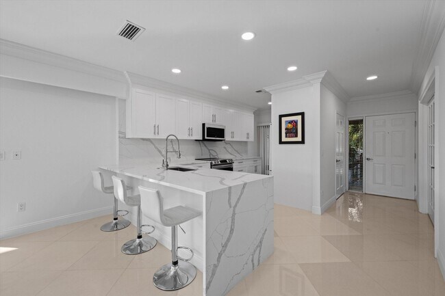 Building Photo - 13321 Polo Club Rd