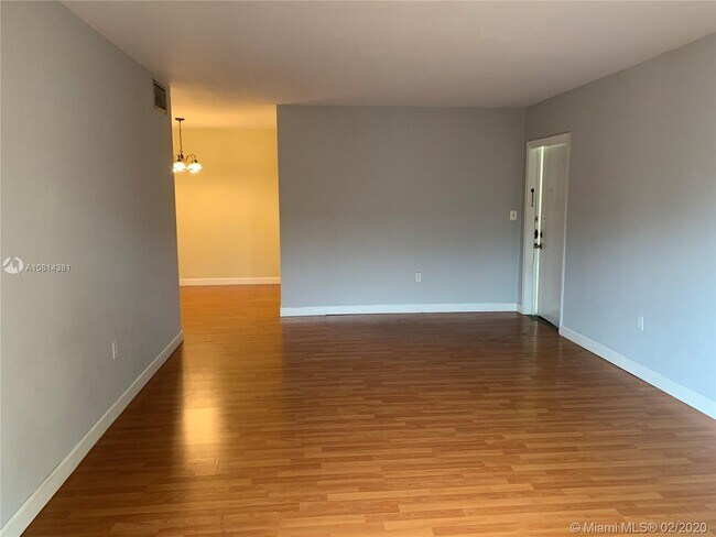 Building Photo - 7851 Miller Dr