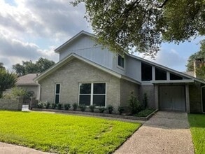 Building Photo - 2802 Foxfire Cir