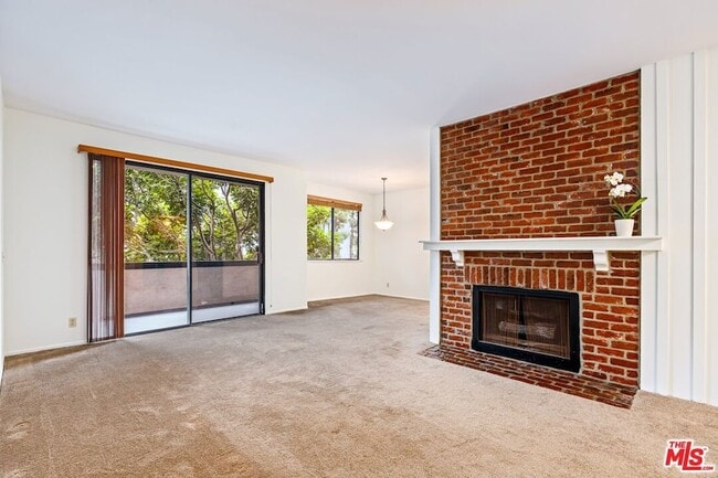 Foto del edificio - 306 Bora Way