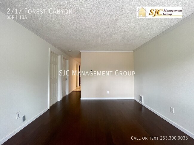 Foto del edificio - 2717 Forest Canyon FRST