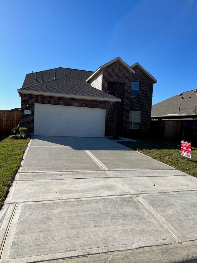 Building Photo - 7419 Bartoncliff Dr