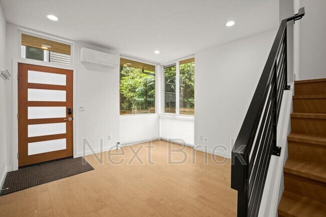 Foto del edificio - 1742 12th Ave S