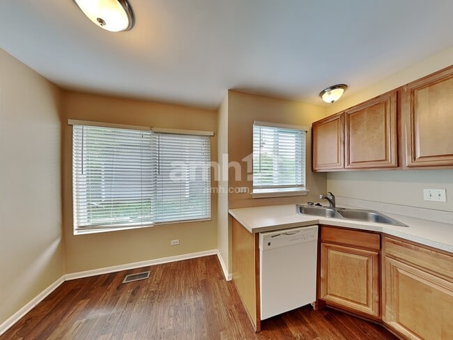 Building Photo - 2387 N Lancaster Ln