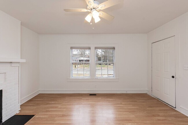 Foto del edificio - N Main St Duplex